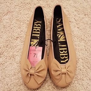 NWT Sam and Libby Flats